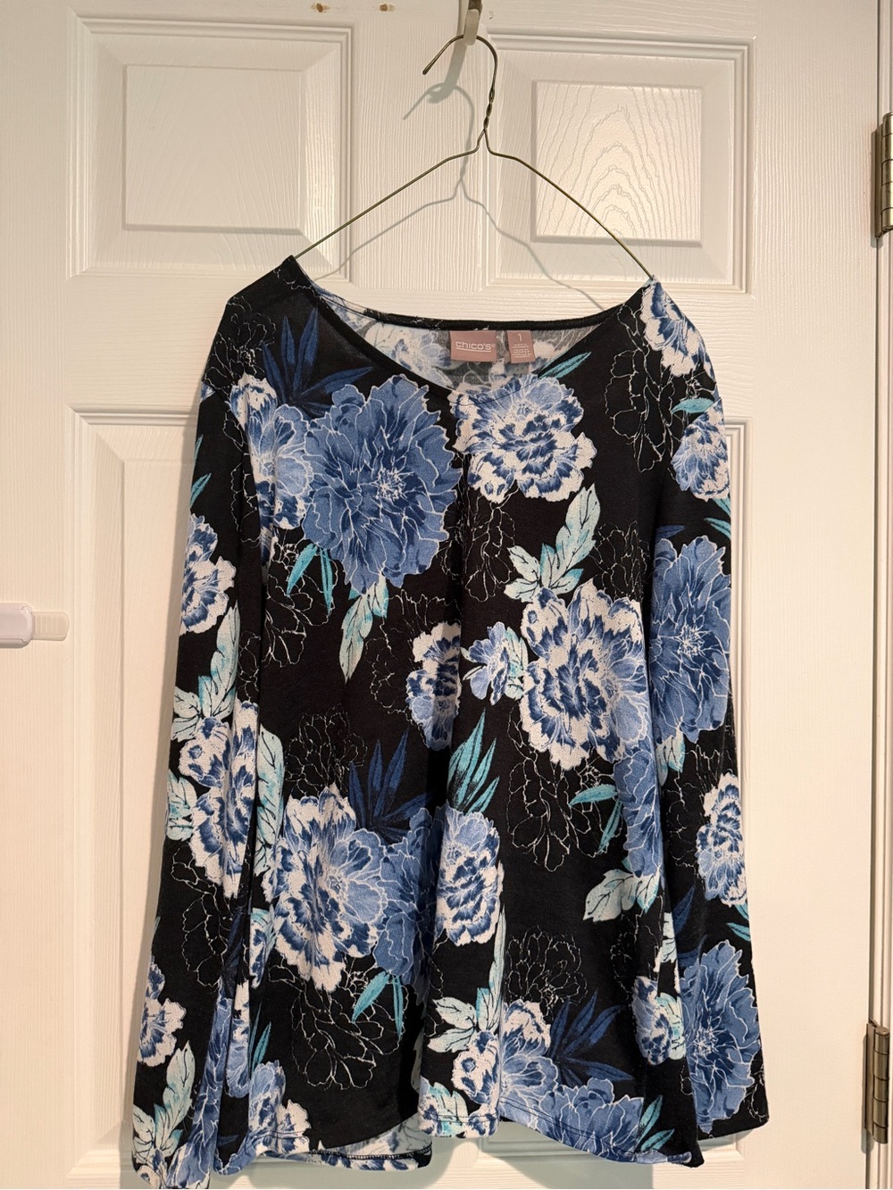 Chico's Navy Long-Sleeve Top with Blue Floral Print